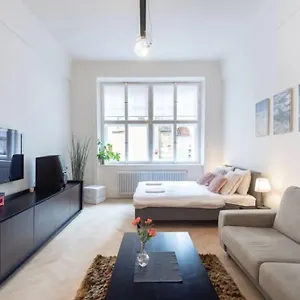 Luxury Apartment On Old Town Square Appartement Prague